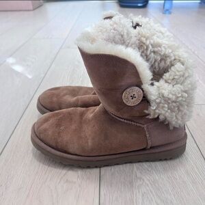 Brown ankle high UGGs